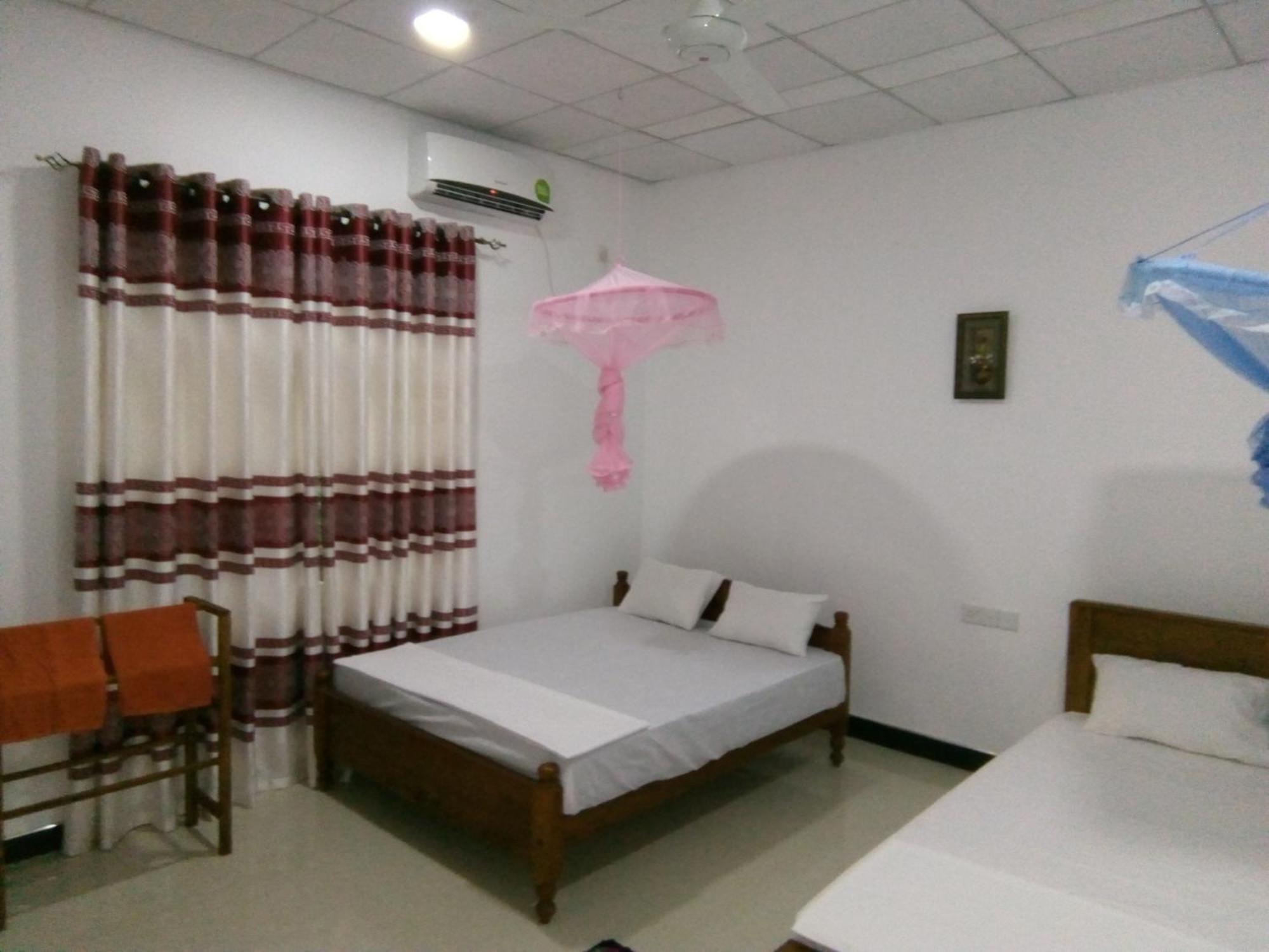 Siyapath Holiday Resort Polonnaruwa Exteriör bild