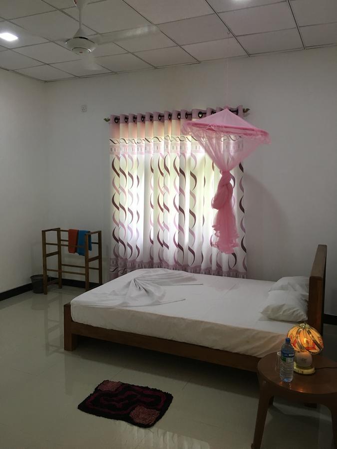 Siyapath Holiday Resort Polonnaruwa Exteriör bild