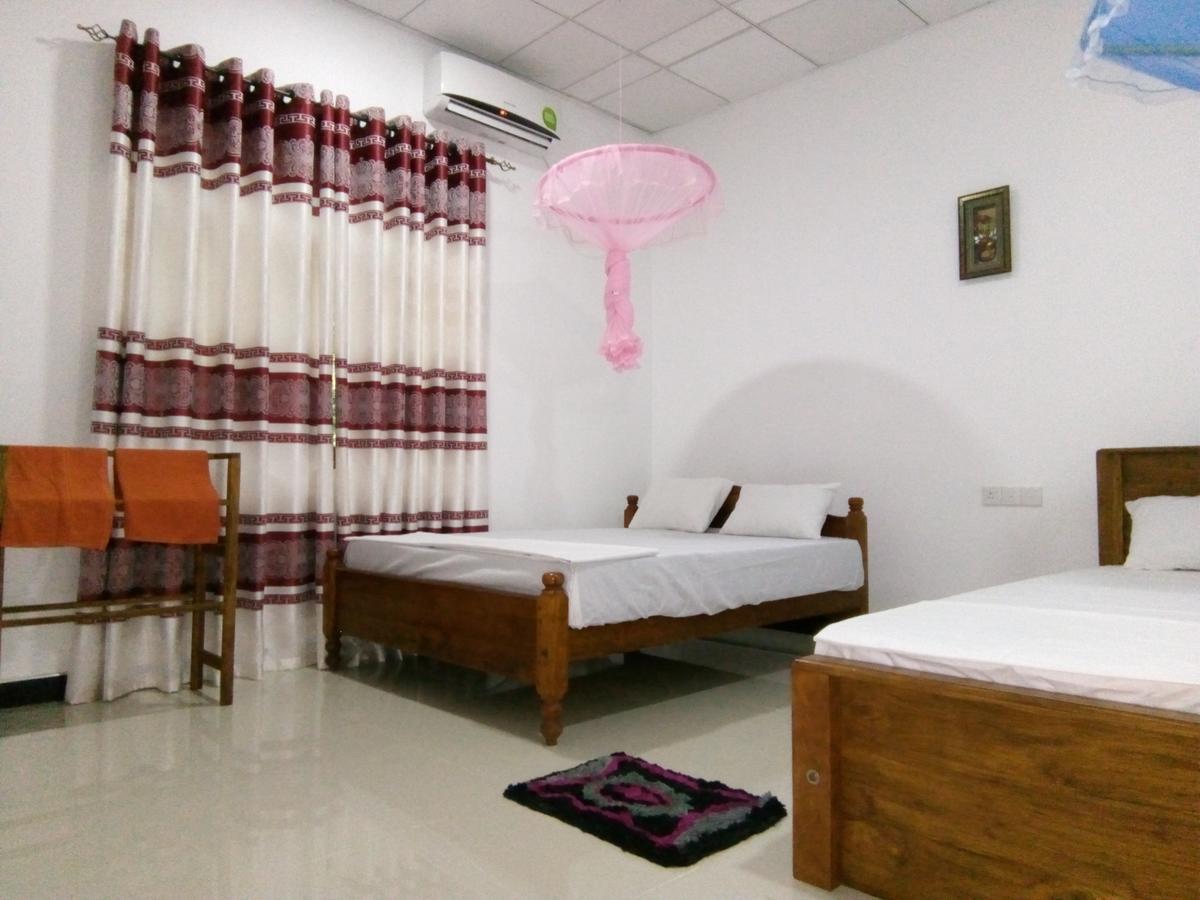 Siyapath Holiday Resort Polonnaruwa Exteriör bild